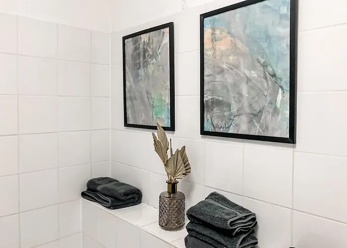 Near Altstadt /w Workspace, Feng-shui&art Appartement Würzburg